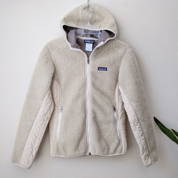 womens hooded patagonia jacket